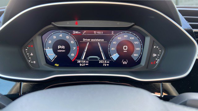 Used 2025 Audi Q3 2.0T Premium image 29