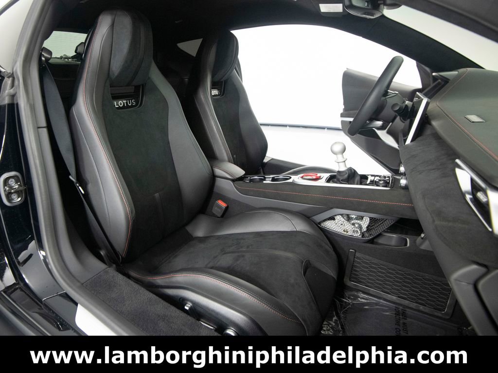 Used 2025 Lotus Emira RWD image 35