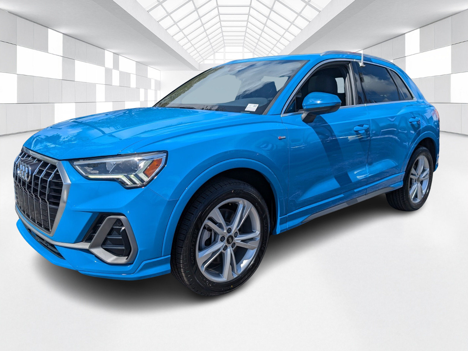 Used 2022 Audi Q3 2.0T Premium Plus AWD/4WD image 3