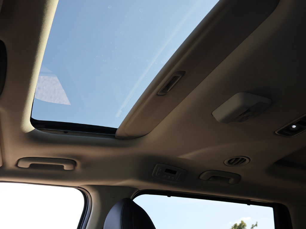 New 2027 Kia Carnival SX FWD image 44
