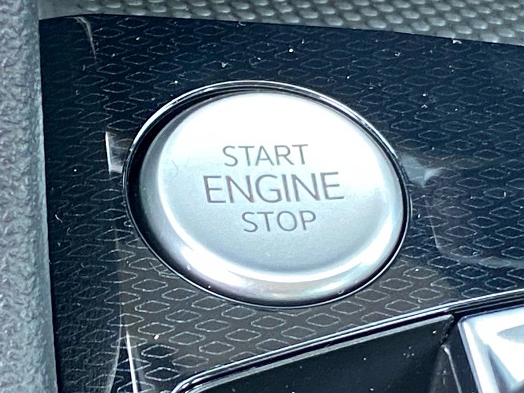 New 2025 Volkswagen Taos S image 9