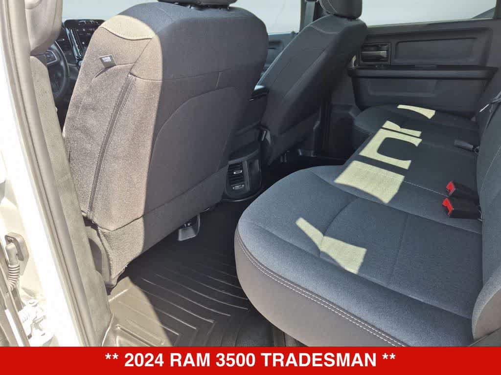Used 2024 RAM 3500 Tradesman w/ Towing Technology Group AWD/4WD image 17