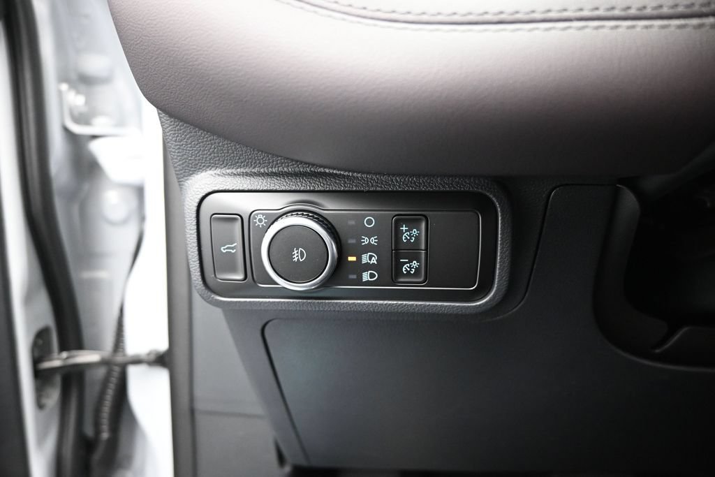 New 2026 Ford Explorer Platinum RWD image 13