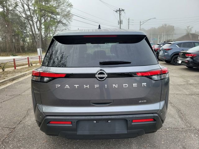 Used 2024 Nissan Pathfinder S AWD/4WD image 9