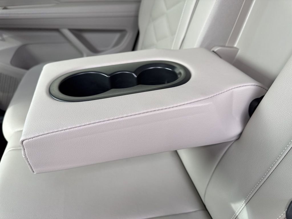 Certified 2024 Volkswagen Atlas SE image 16