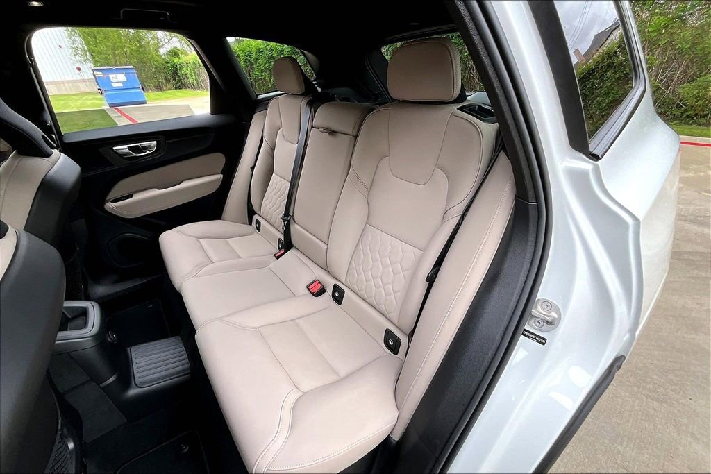 New 2026 Volvo XC60 T8 Plus w/ Protection Package Premier AWD/4WD image 29