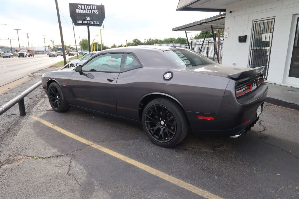 Used 2015 Dodge Challenger R/T w/ Quick Order Package 28B R/T RWD image 4