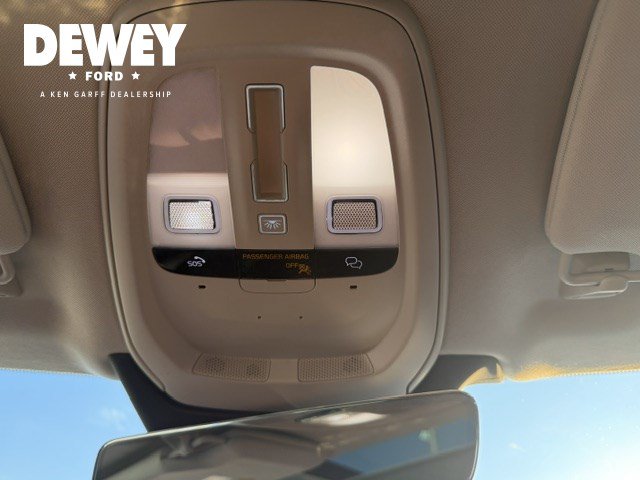 Used 2023 Volvo XC90 T8 Plus w/ Protection Package Premier AWD/4WD image 18