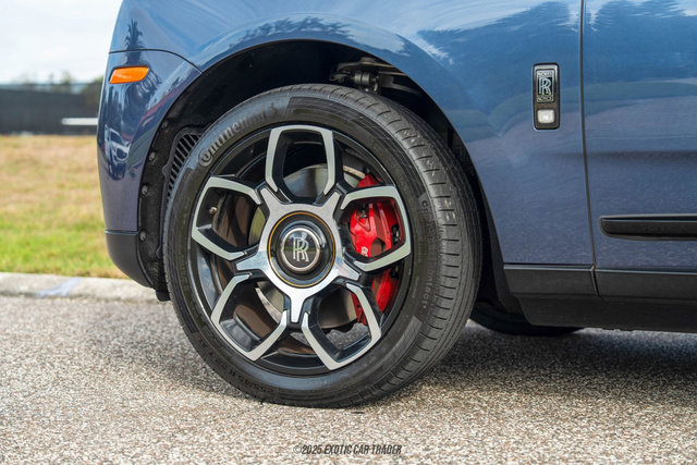 Used 2023 Rolls-Royce Cullinan Black Badge w/ Leather Finishing Pack image 69