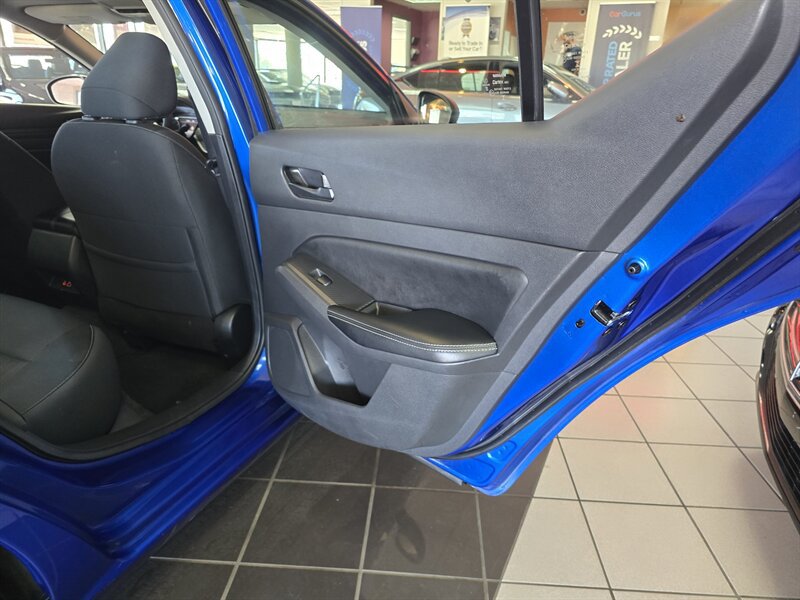 Used 2025 Nissan Altima 2.5 SV FWD image 16
