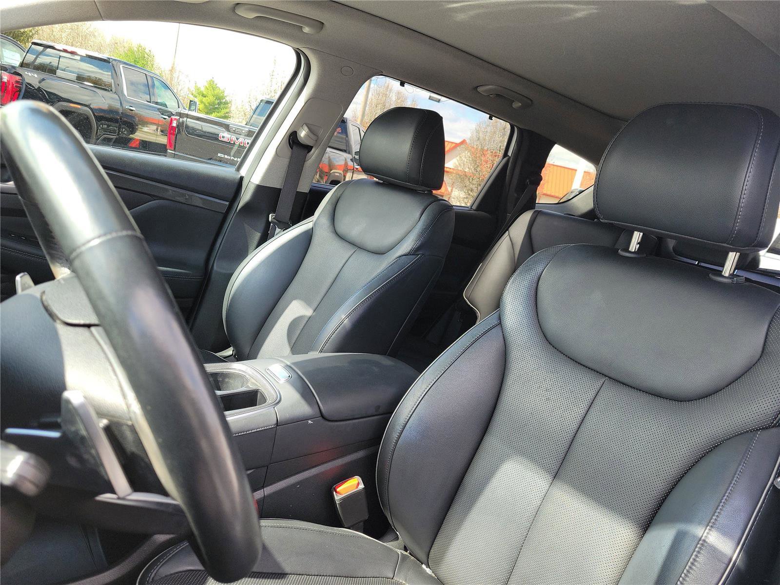 Used 2022 Hyundai Santa Fe Limited image 16