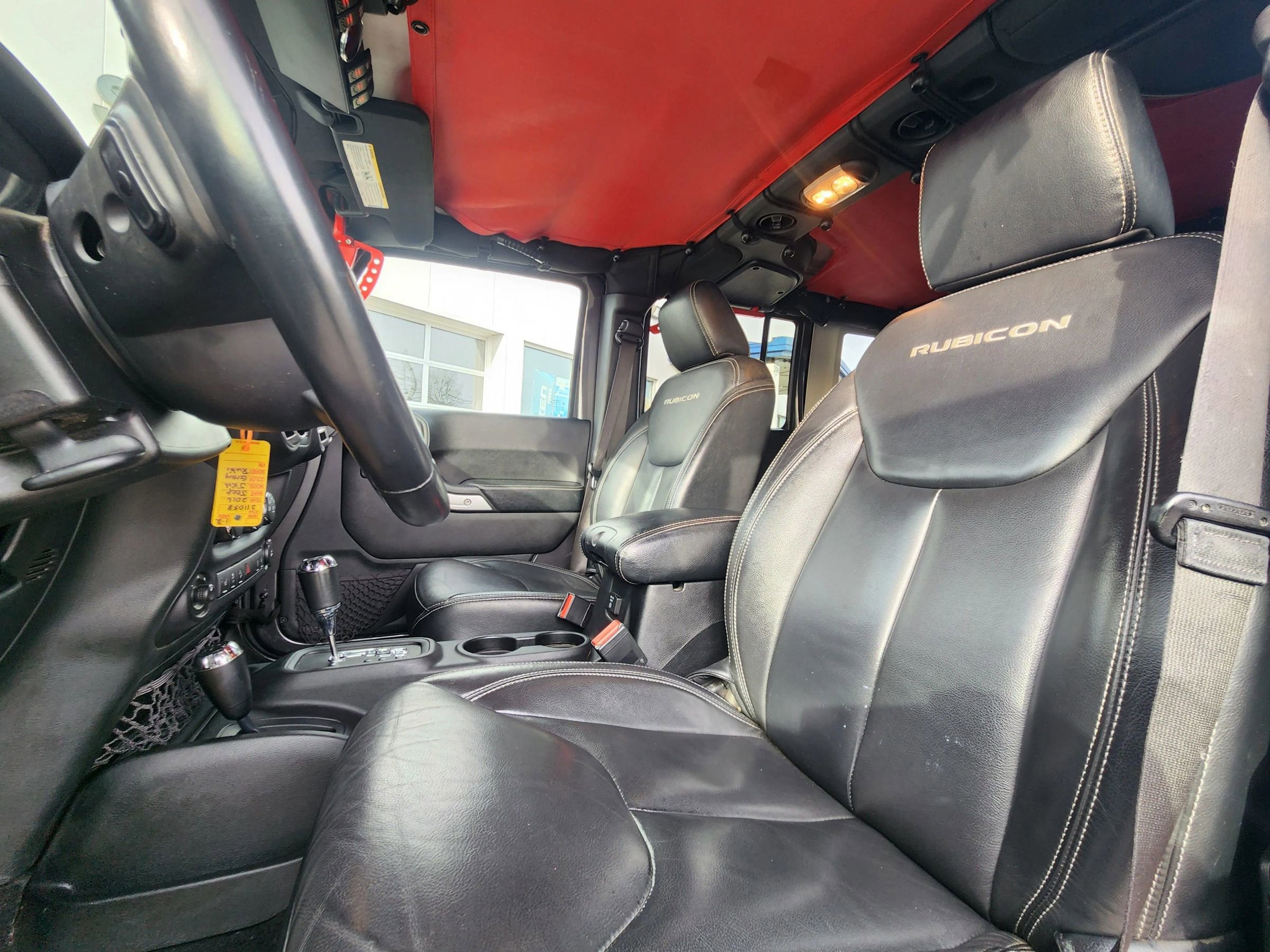 Used 2016 Jeep Wrangler Unlimited Rubicon image 29