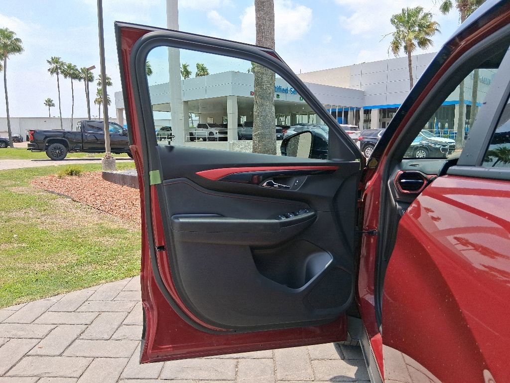 Used 2024 Chevrolet TrailBlazer RS w/ Driver Confidence Package FWD image 13