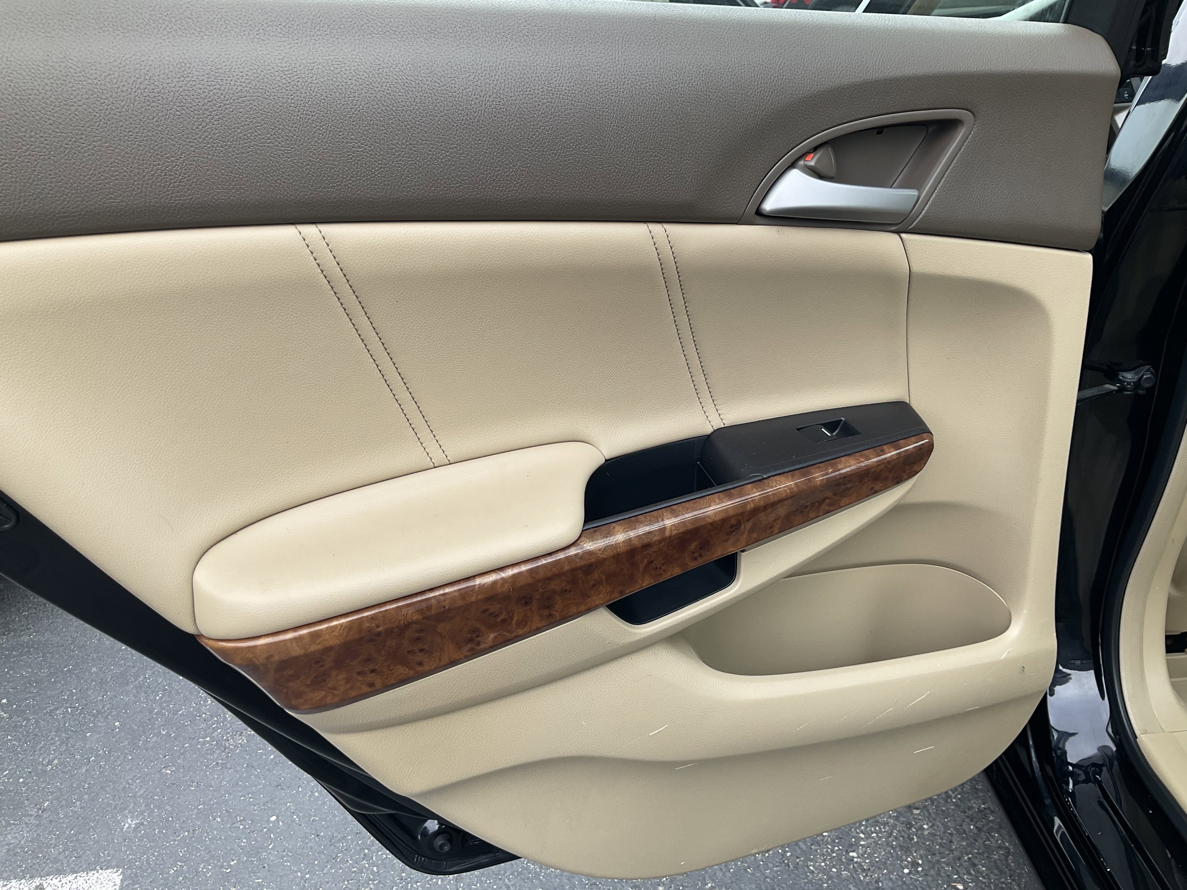 Used 2008 Honda Accord EX-L image 31