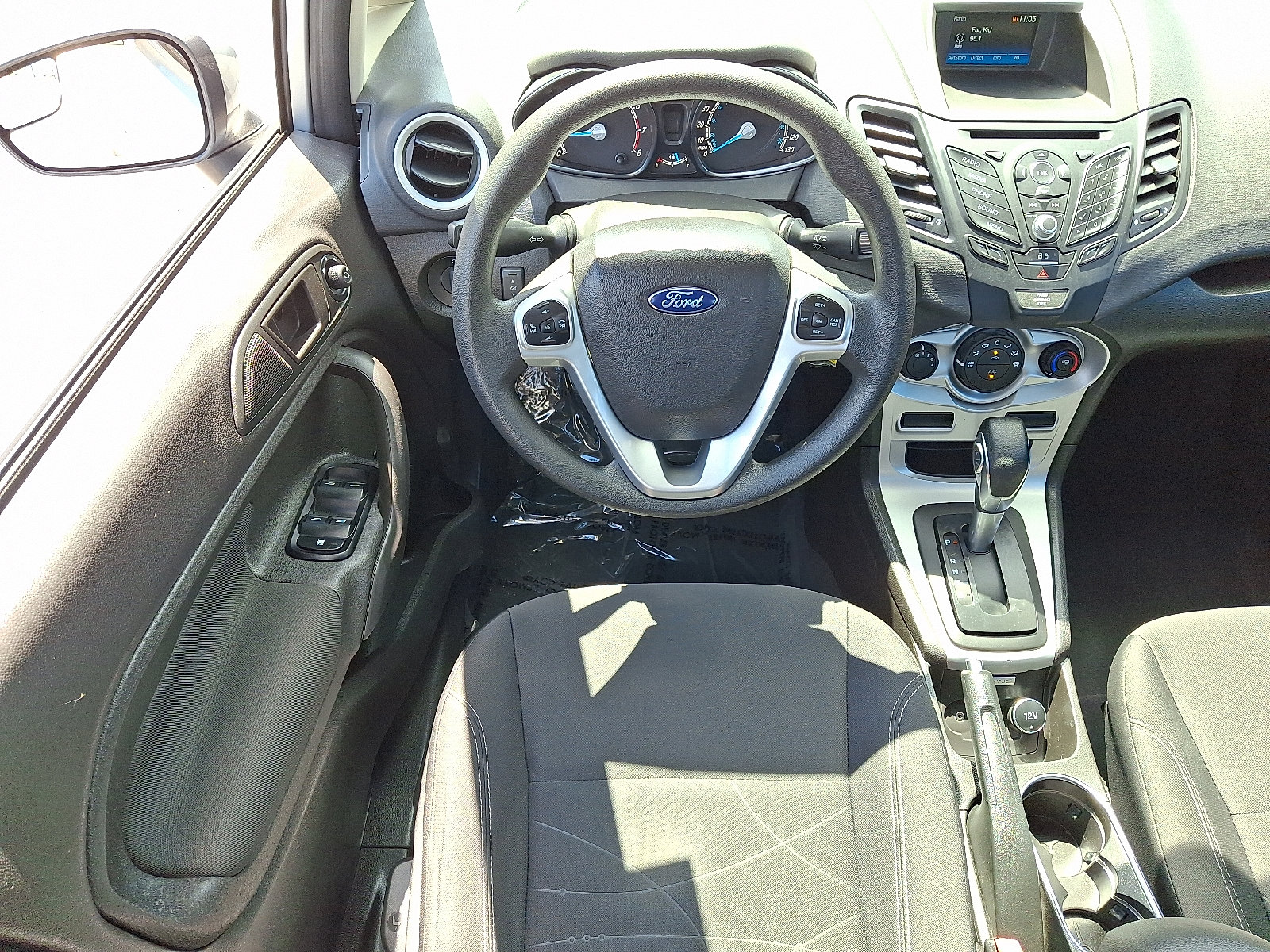 Used 2019 Ford Fiesta SE FWD image 12