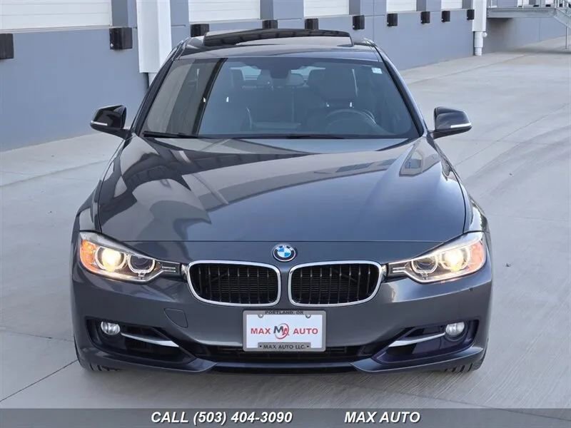 Used 2013 BMW 335i 335i Sedan 4D image 3