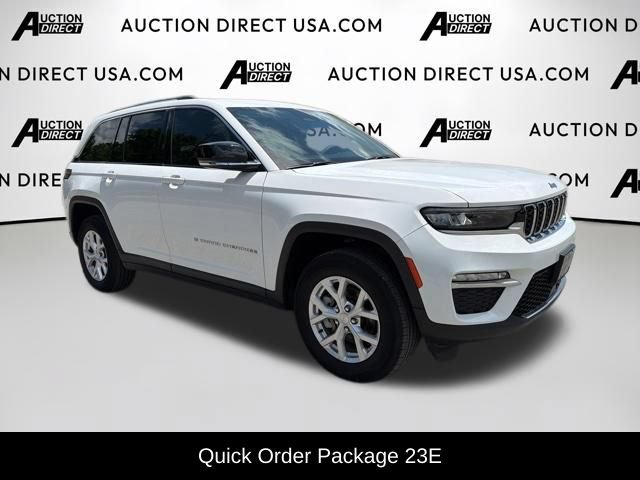 Used 2023 Jeep Grand Cherokee Limited AWD/4WD image 3