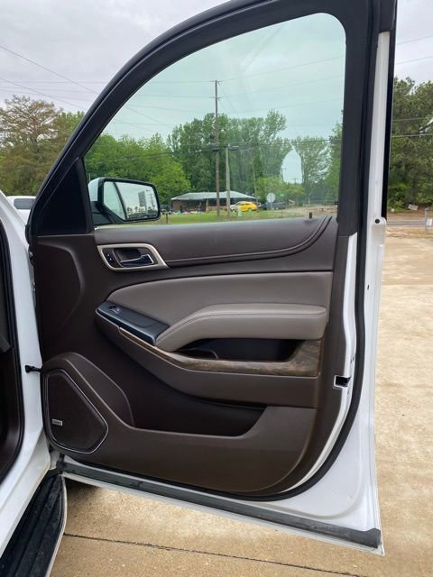 Used 2018 GMC Yukon Denali w/ Open Road Package AWD/4WD image 14