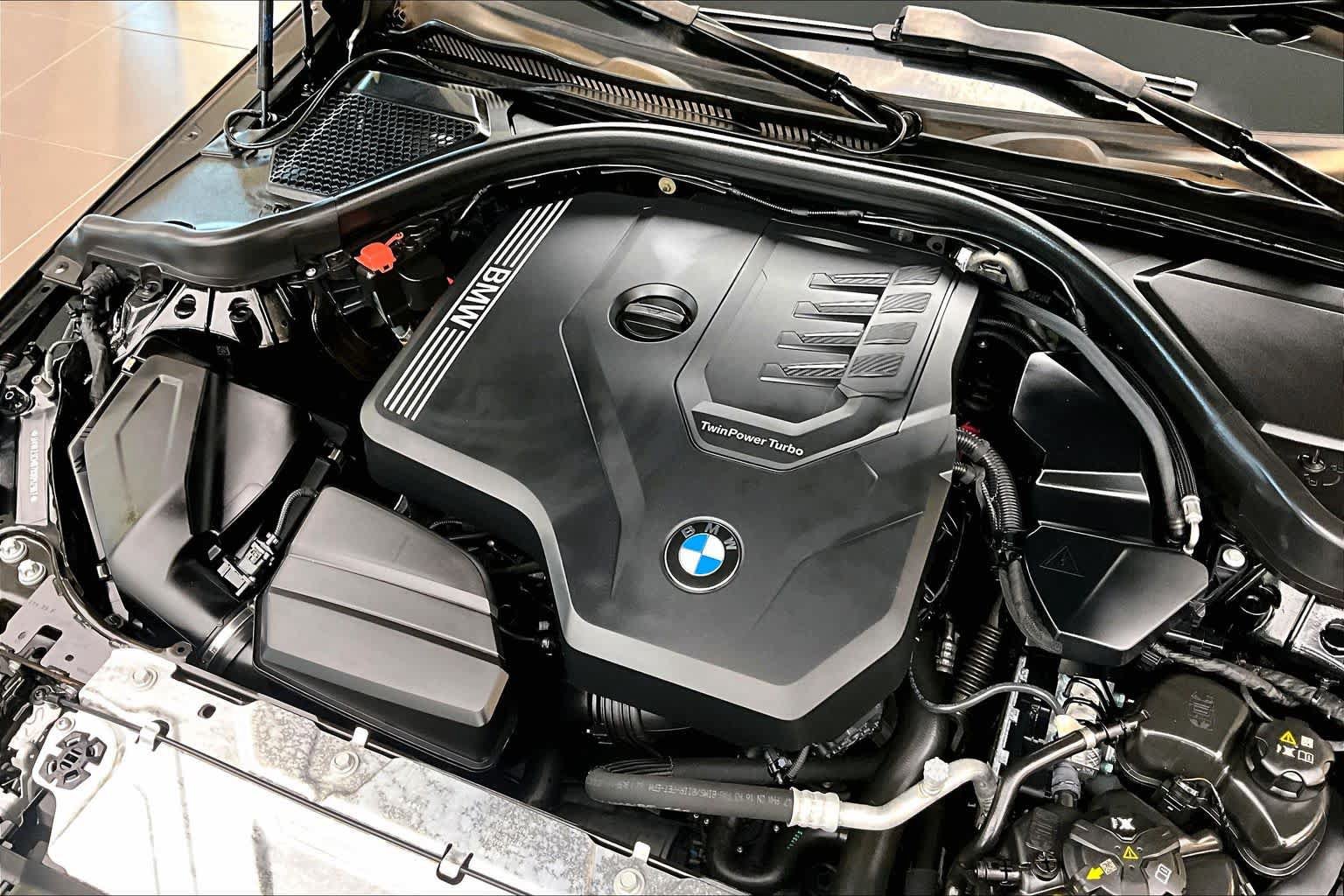 Used 2024 BMW 230i Coupe w/ M Sport Package RWD image 31