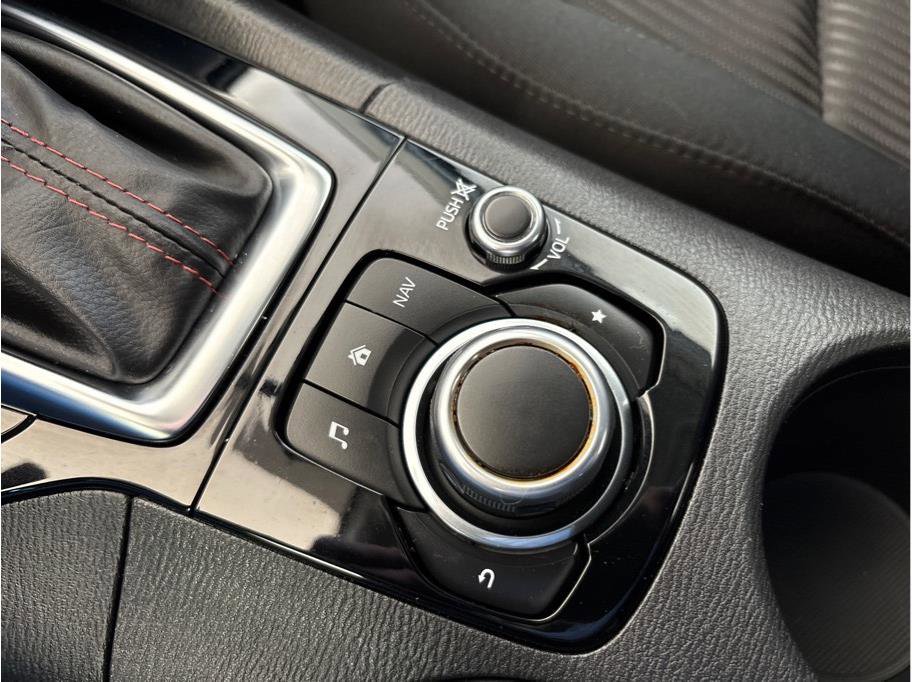 Used 2016 MAZDA MAZDA3 i Touring image 24