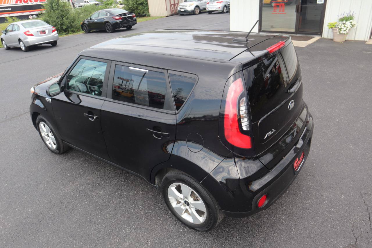 Used 2018 Kia Soul FWD image 20