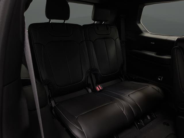 New 2025 Jeep Grand Cherokee L Limited w/ Luxury Tech Group II image 33