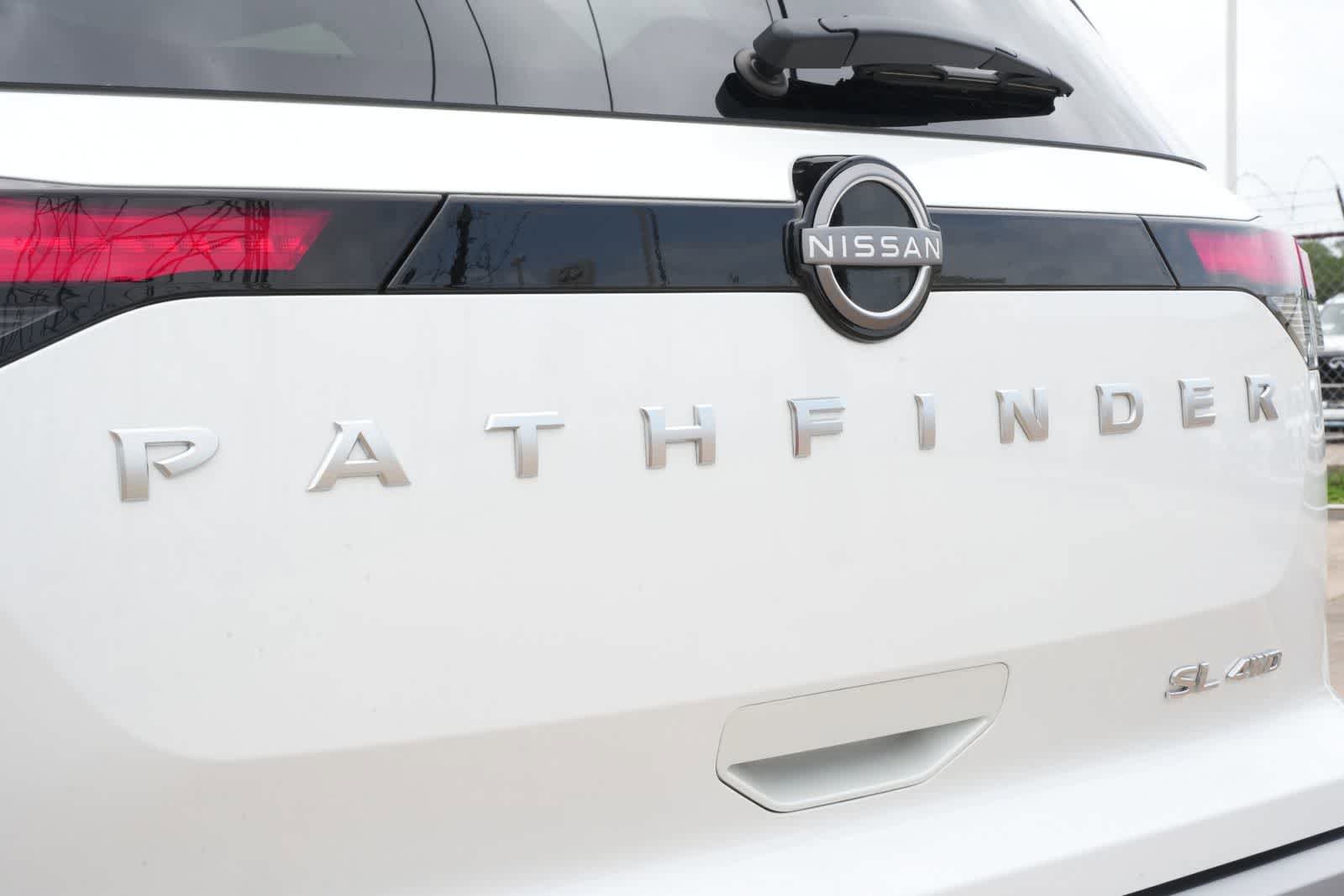 Used 2025 Nissan Pathfinder SL image 20