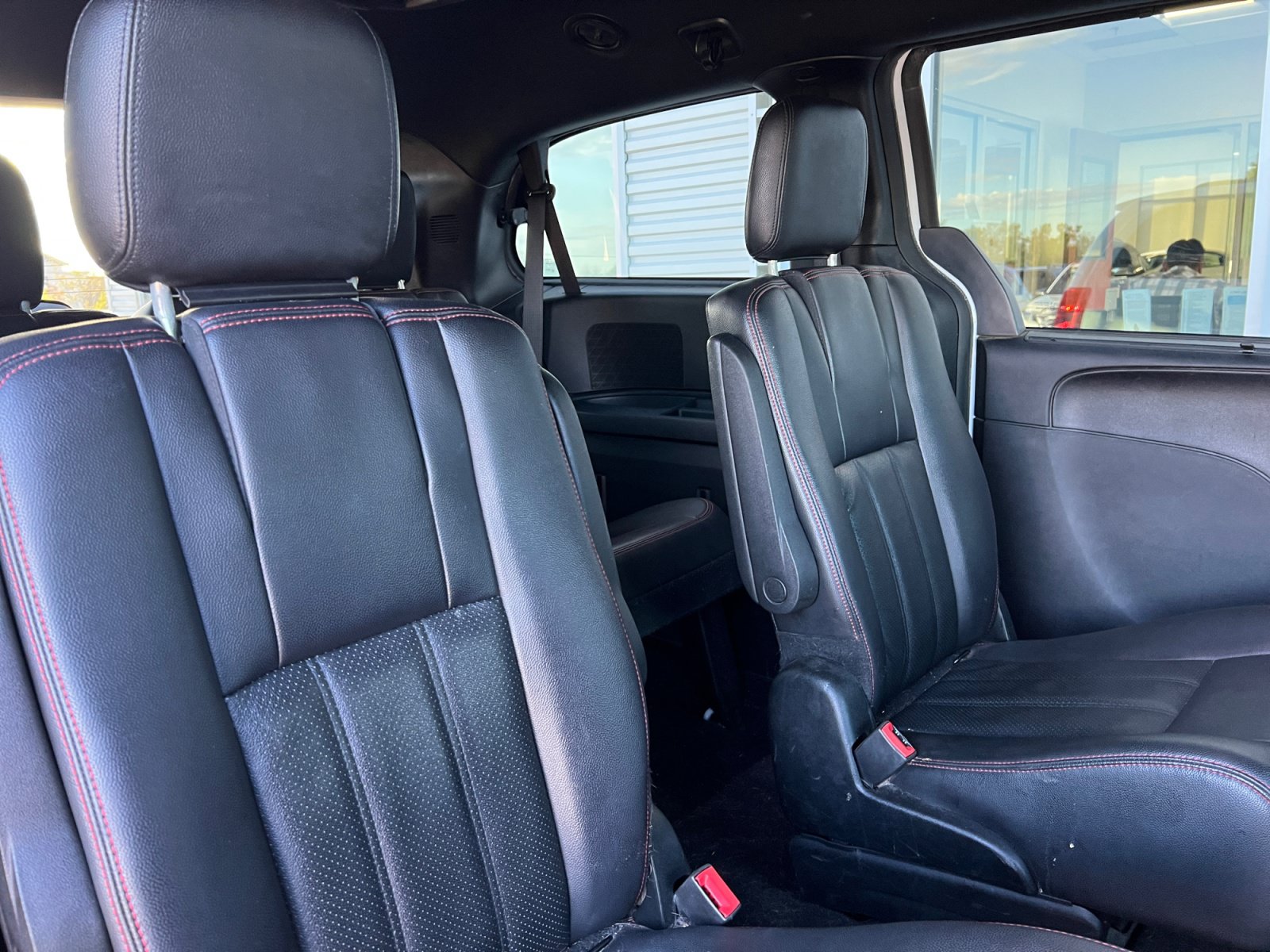 Used 2018 Dodge Grand Caravan GT FWD image 17