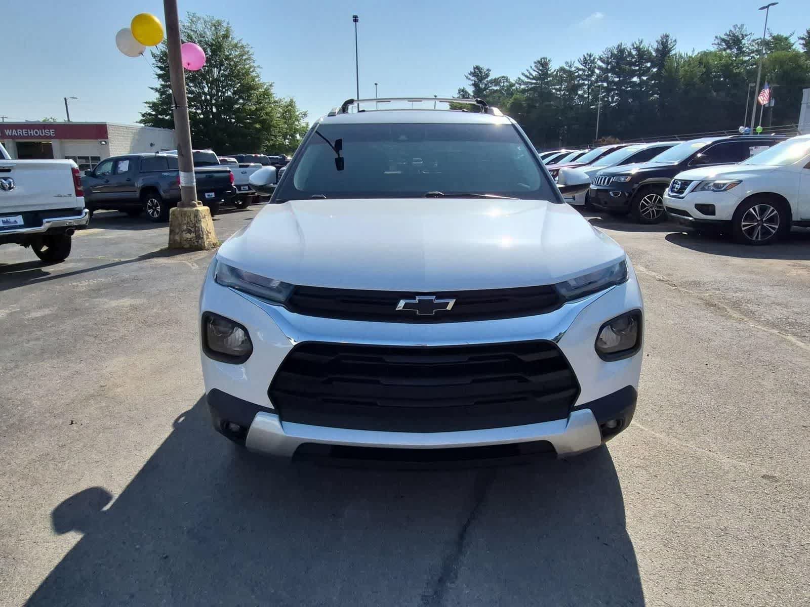 Used 2021 Chevrolet TrailBlazer LT w/ Convenience Package AWD/4WD image 3