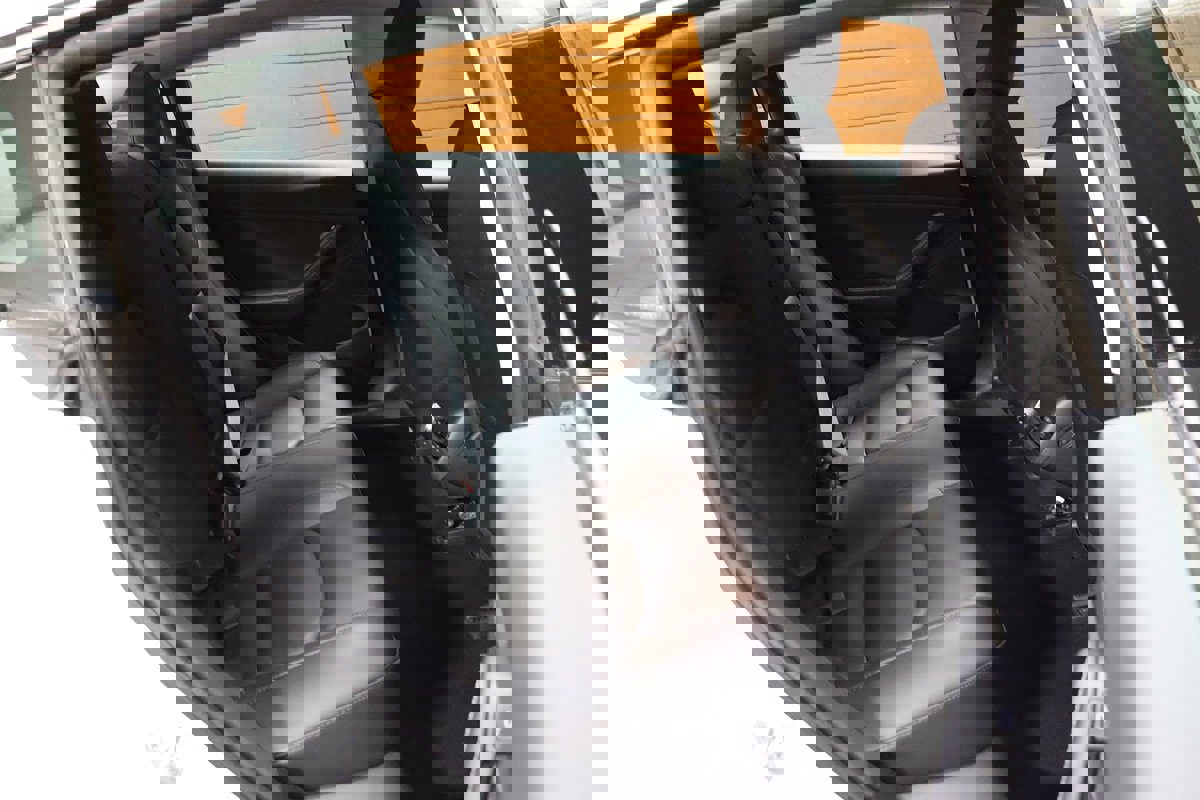 Used 2023 Tesla Model 3 Standard Range RWD image 39