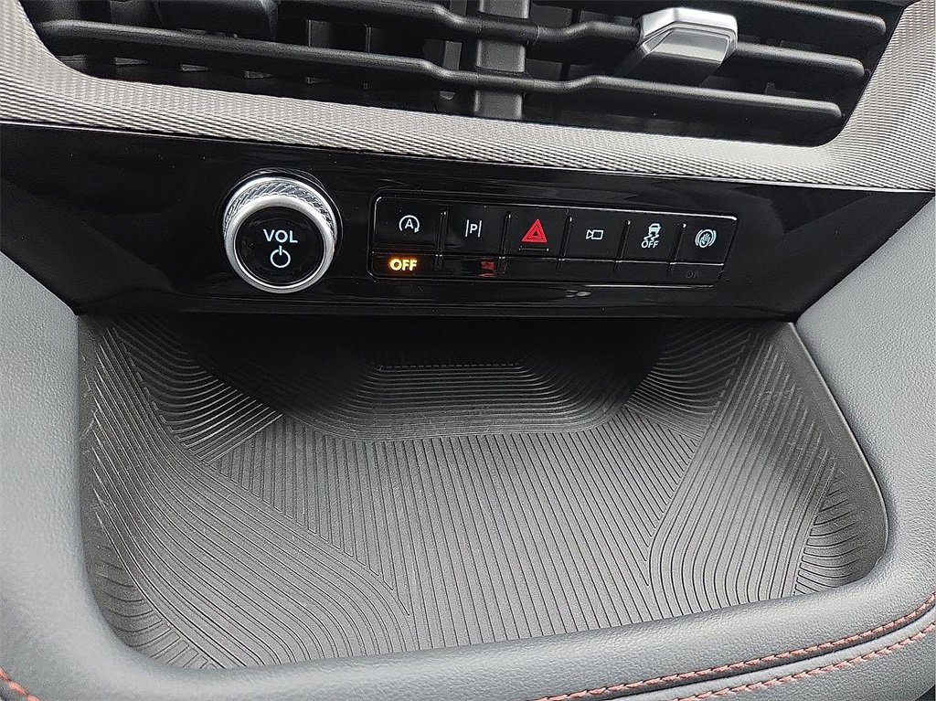 New 2025 Ford Explorer Active image 15