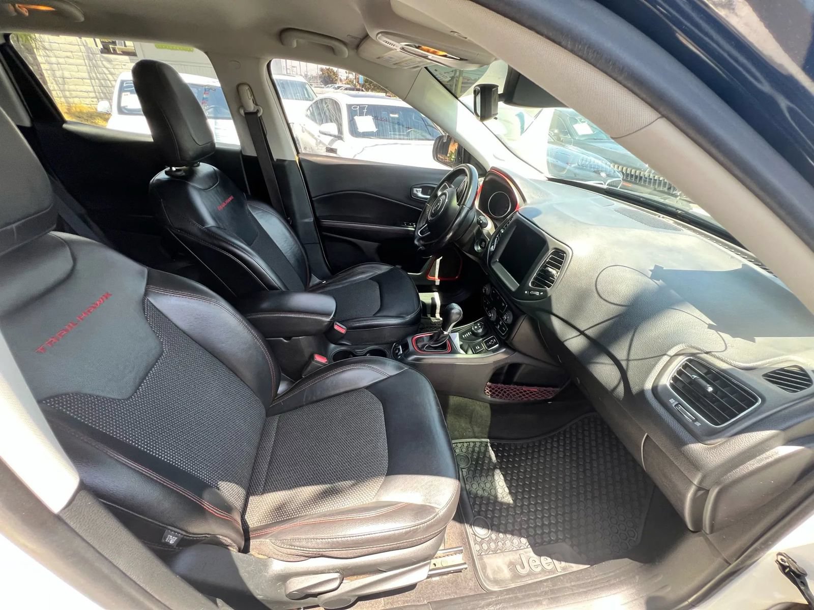 Used 2019 Jeep Compass Trailhawk AWD/4WD image 13