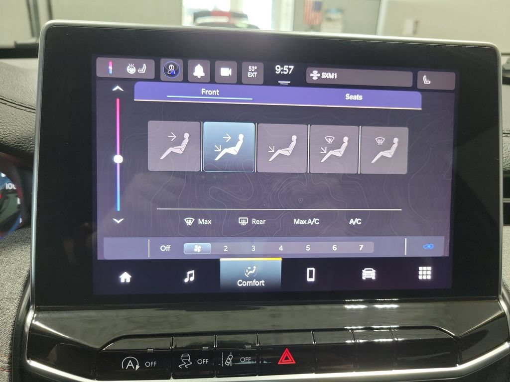 Certified 2023 Jeep Compass Latitude AWD/4WD image 41