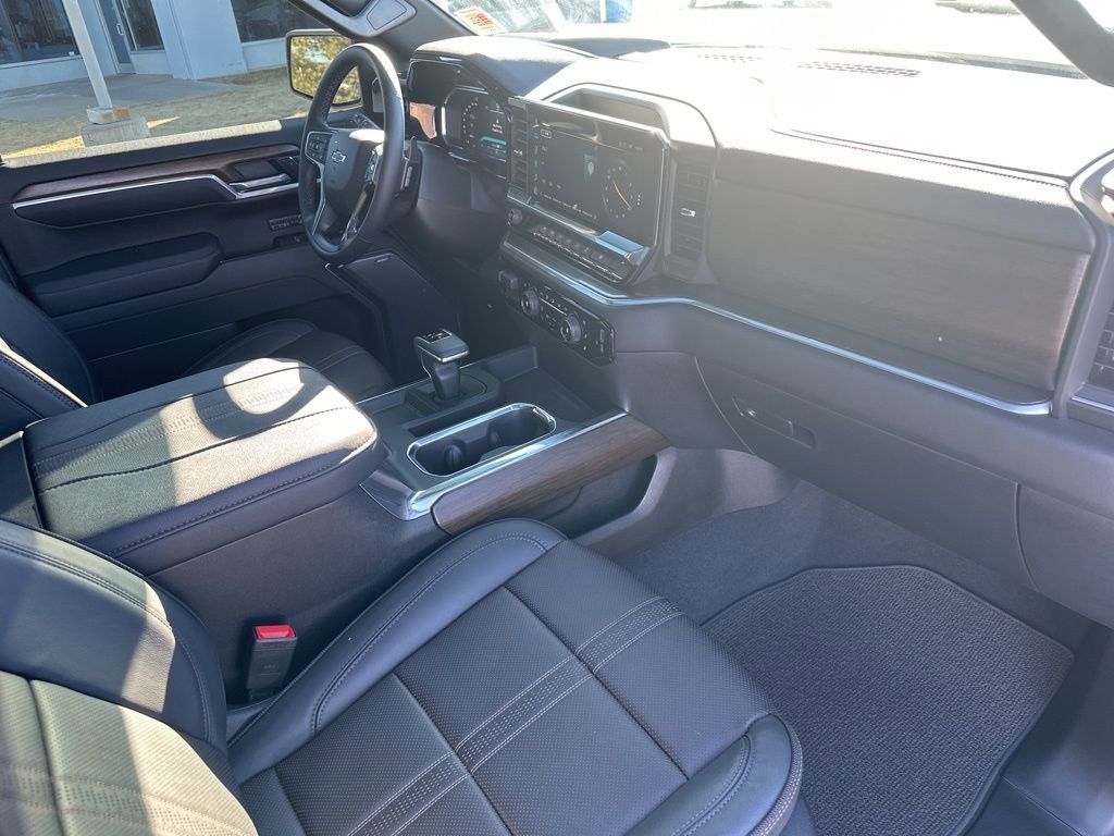 Used 2026 Chevrolet Silverado 1500 High Country w/ Midnight Edition image 28