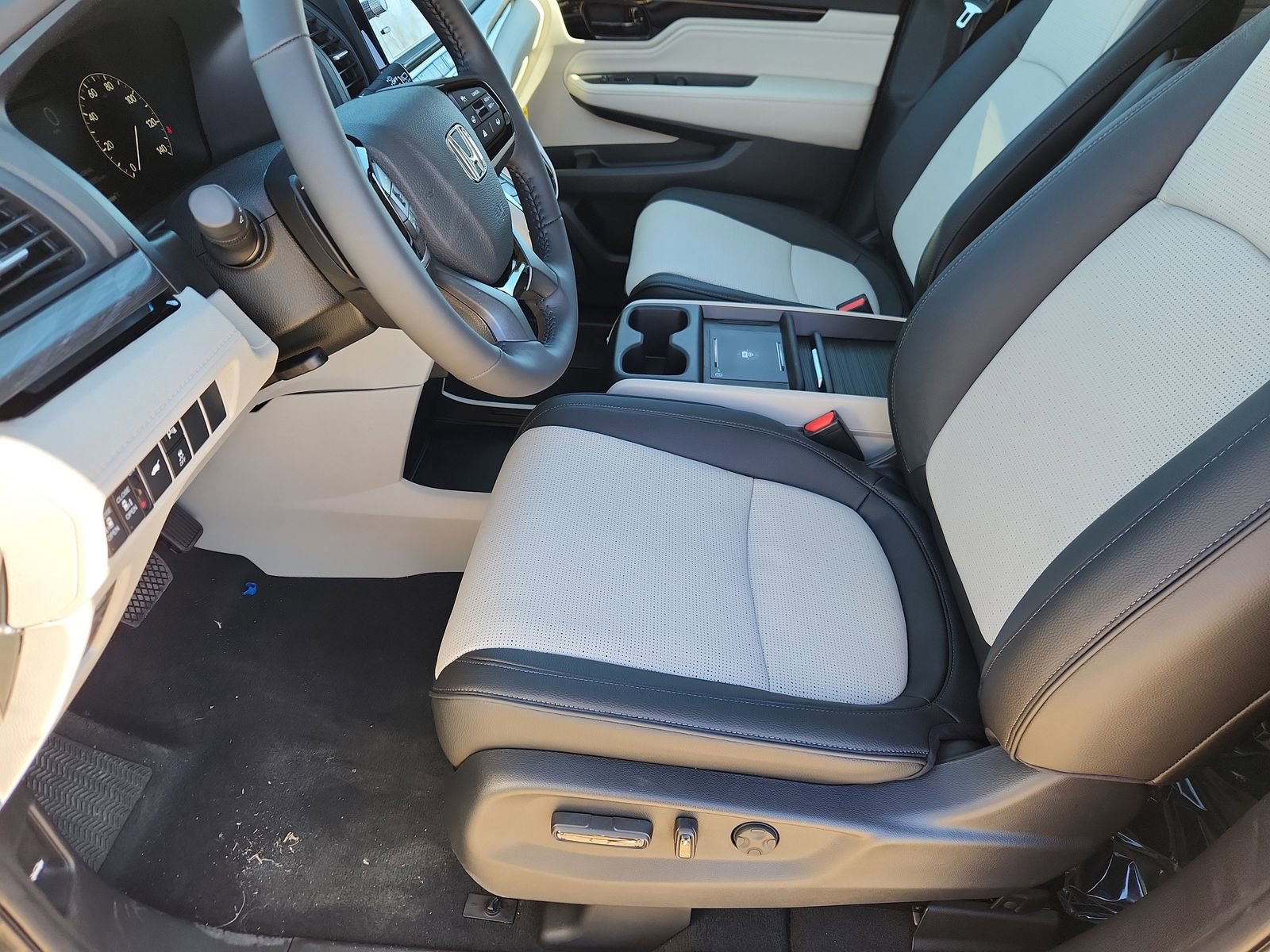 New 2026 Honda Odyssey Elite image 11