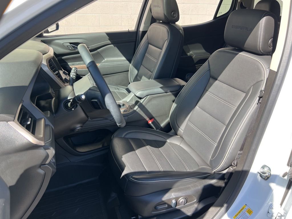 Used 2023 GMC Acadia Denali w/ Denali Ultimate Package image 24