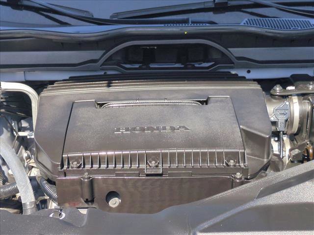 Used 2025 Honda Pilot Sport image 24