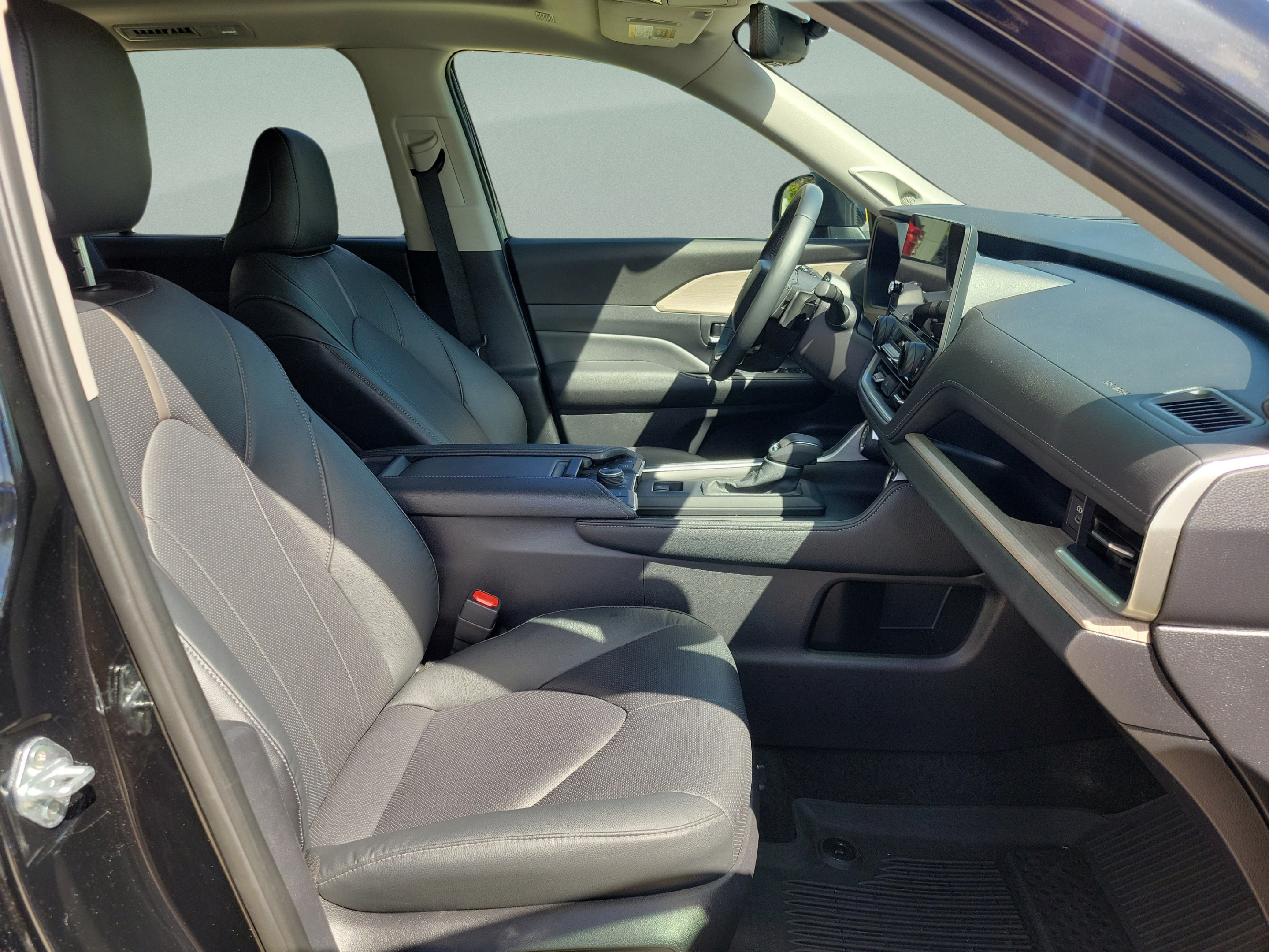 Certified 2025 Toyota Grand Highlander AWD image 28