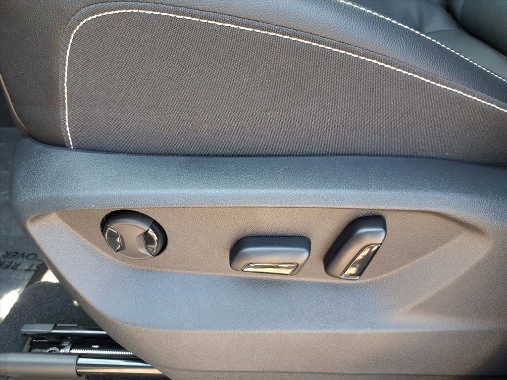 New 2026 Volkswagen Atlas SE image 13