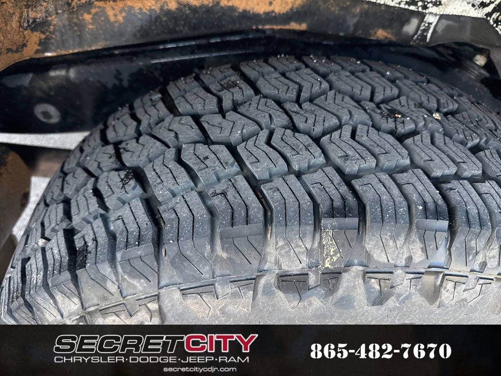 Used 2018 Toyota 4Runner SR5 image 15