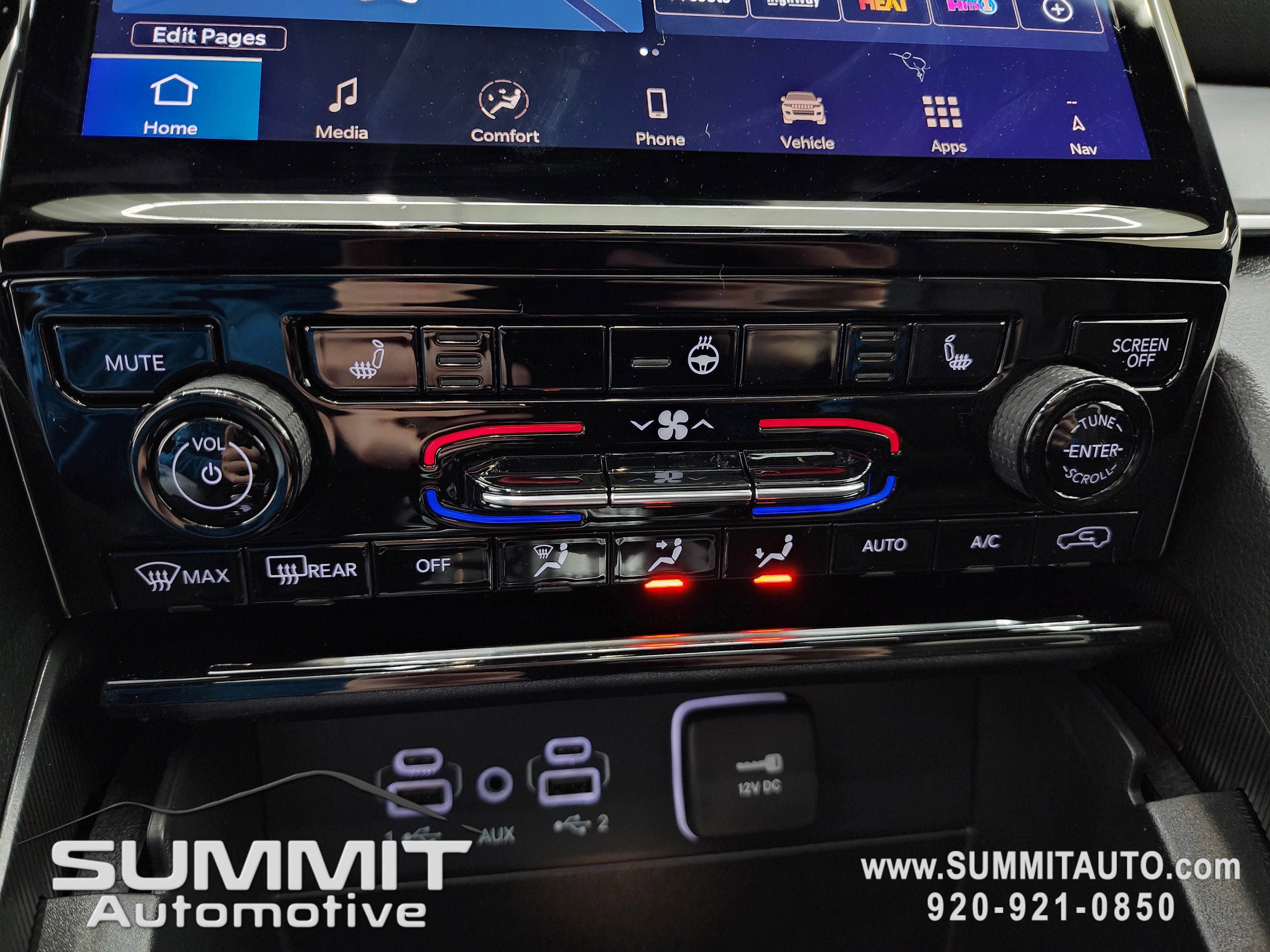 New 2025 Jeep Grand Cherokee Limited w/ Black Appearance Package image 47