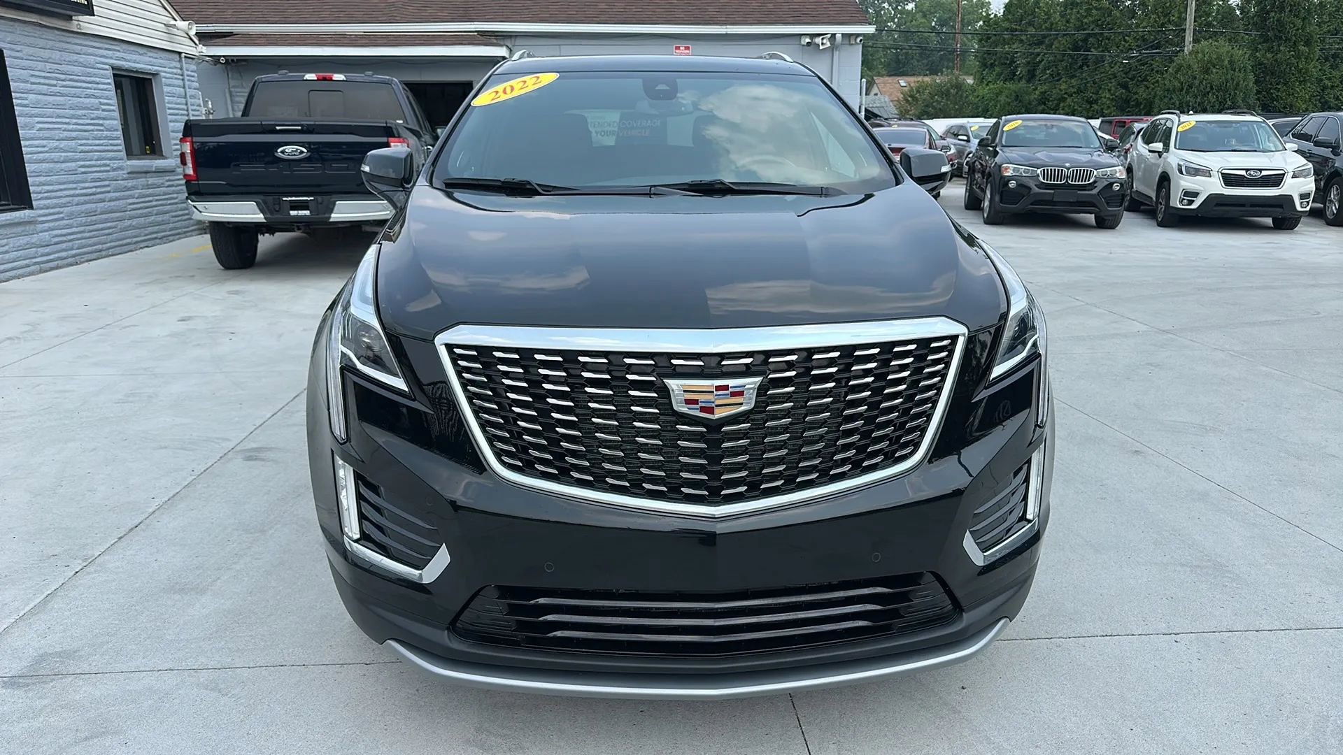 Used 2022 Cadillac XT5 Premium Luxury image 2