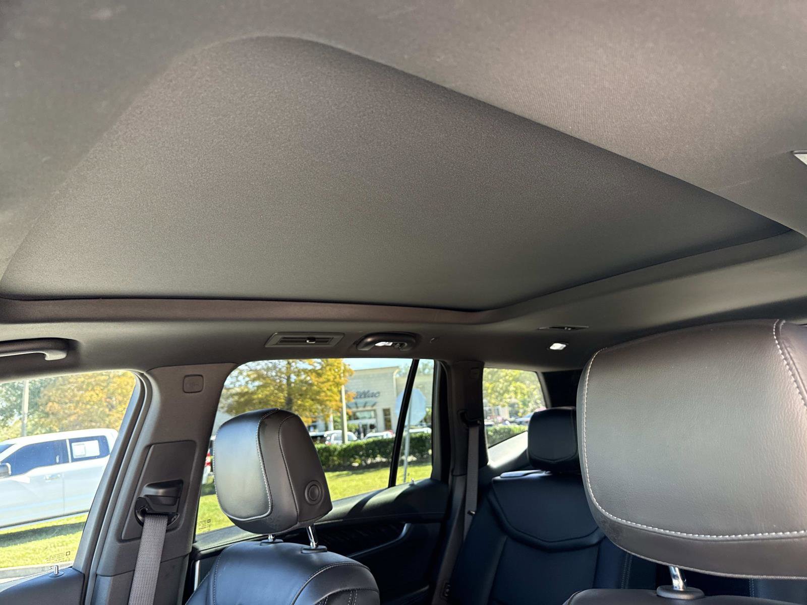 Used 2025 Cadillac XT6 Premium Luxury image 24