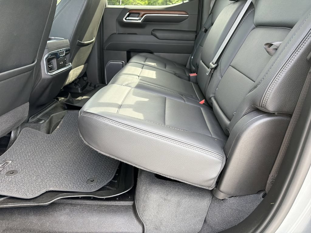 Used 2023 GMC Sierra 1500 Denali w/ Technology Package AWD/4WD image 15