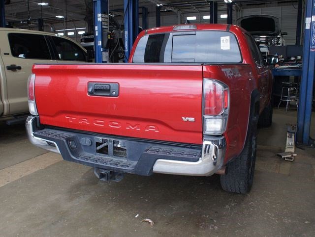 Used 2020 Toyota Tacoma TRD Off-Road AWD/4WD image 4