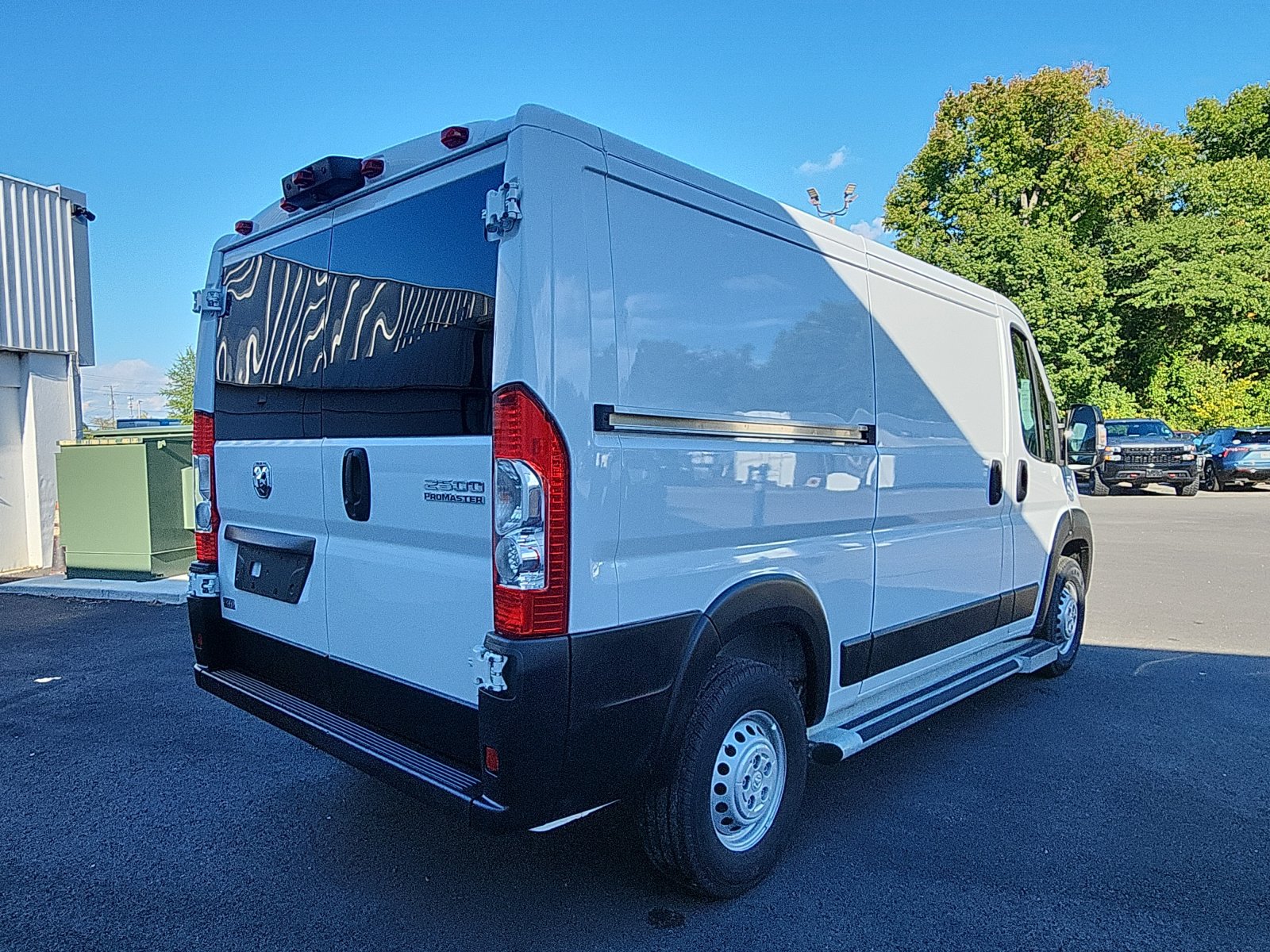 Used 2025 RAM ProMaster 2500 w/ U-Haul Equipment Group FWD image 5