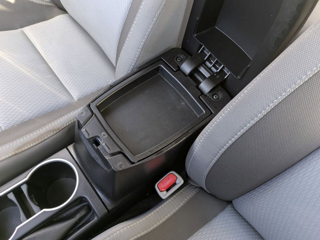 Used 2018 Toyota Corolla LE image 24