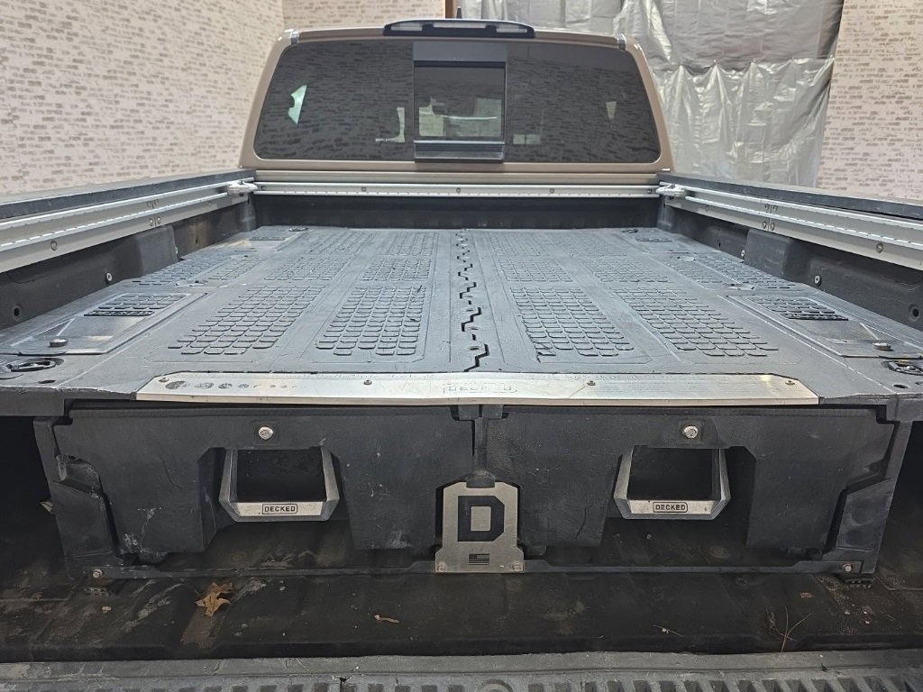 Used 2023 Nissan Titan PRO-4X w/ Pro-4x Convenience Package image 16