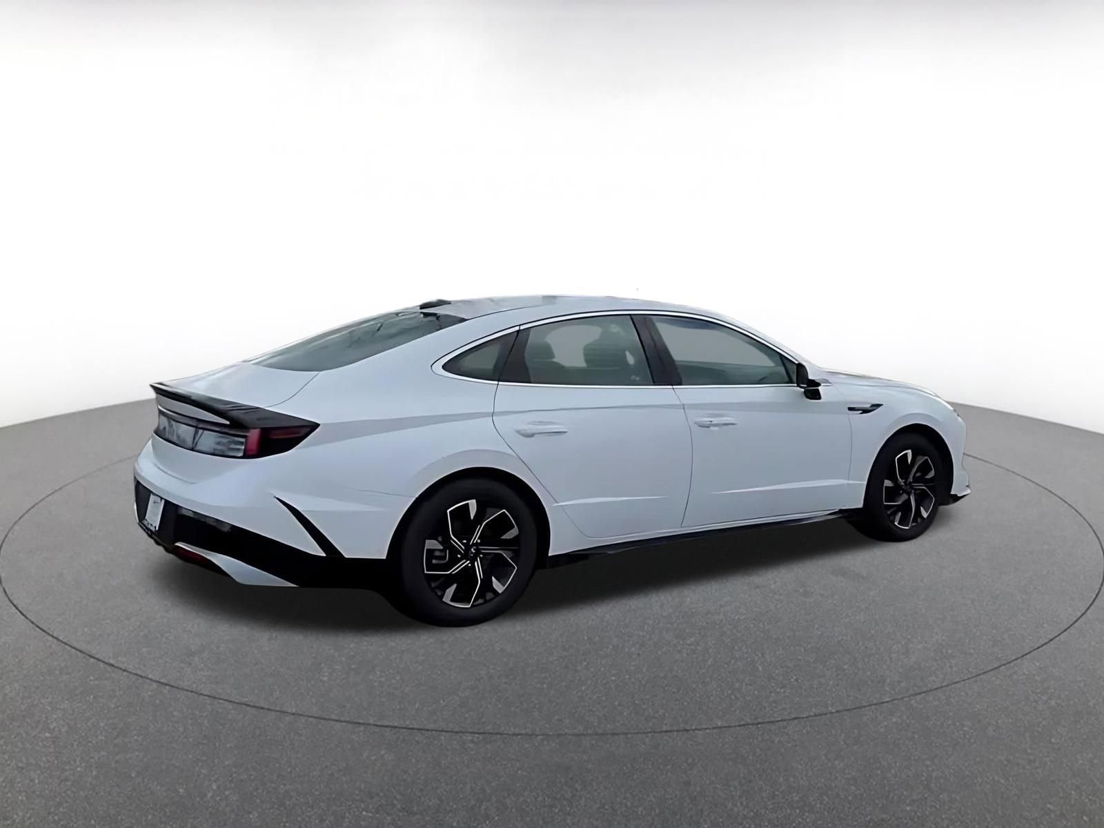 Used 2025 Hyundai Sonata SEL image 14