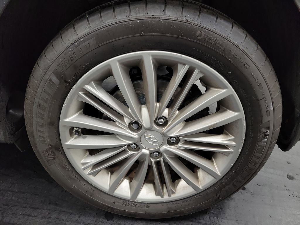 Used 2019 Hyundai Kona SEL image 11
